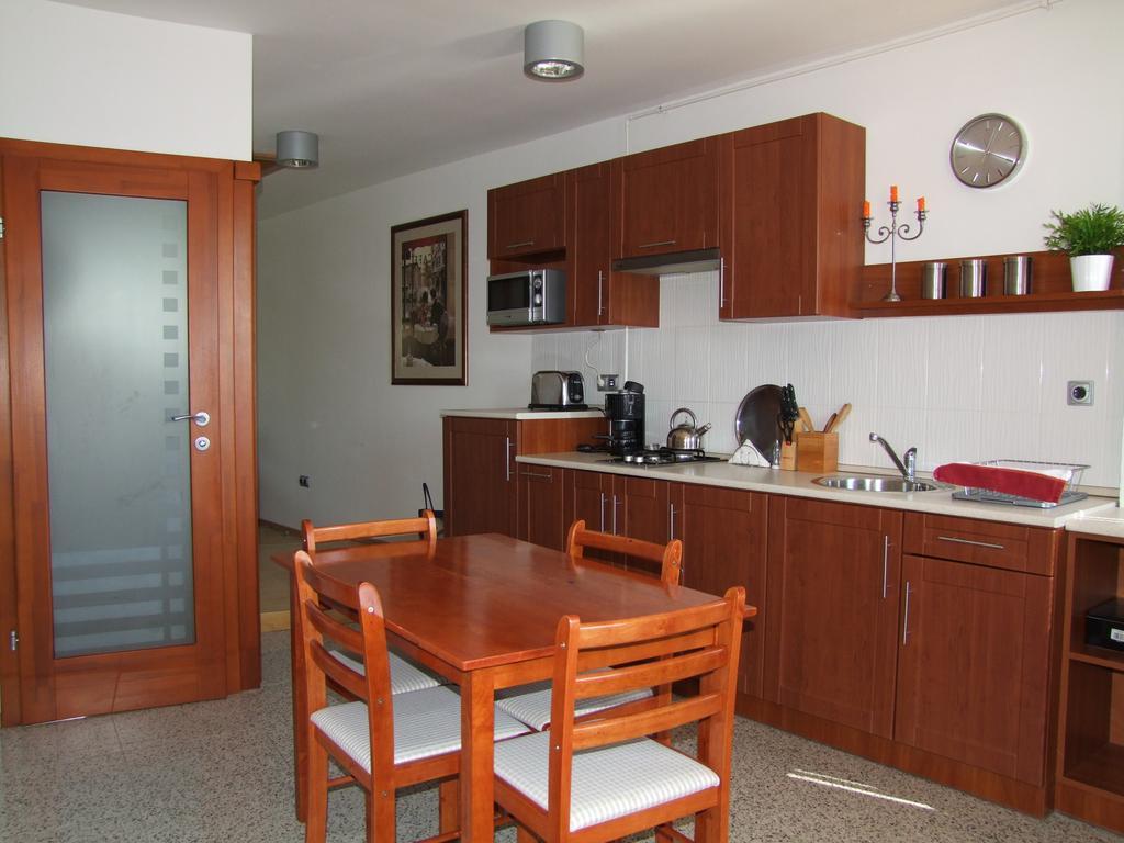 Minaret Apartman Эгер Номер фото